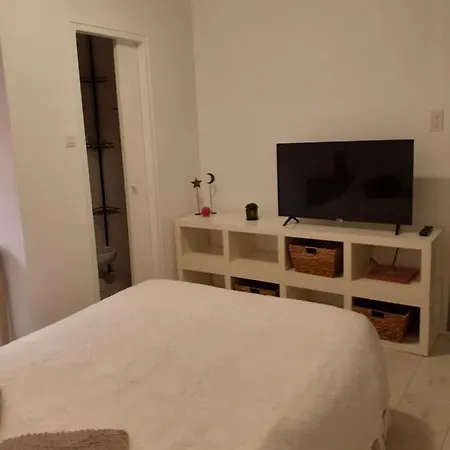 Les Chenes Blancs Aubin (Aveyron)