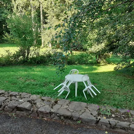 Les Chenes Blancs Aubin (Aveyron)